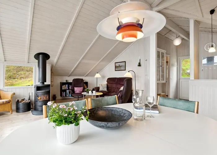 Henric - 75m From The Sea By Interhome