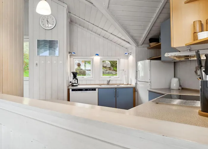 Henric - 75m From The Sea By Interhome * Allinge-Sandvig